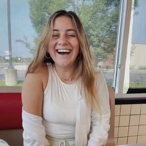 Meet your Posher, Cayleigh